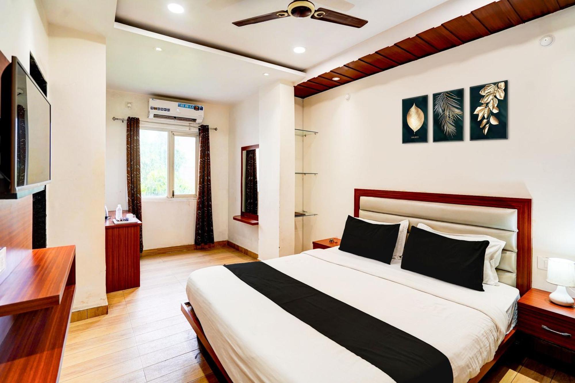 Townhouse Ram Katora Near Vishwanath Temple Formerly Sv Grand Hotel Varanasi Exterior foto